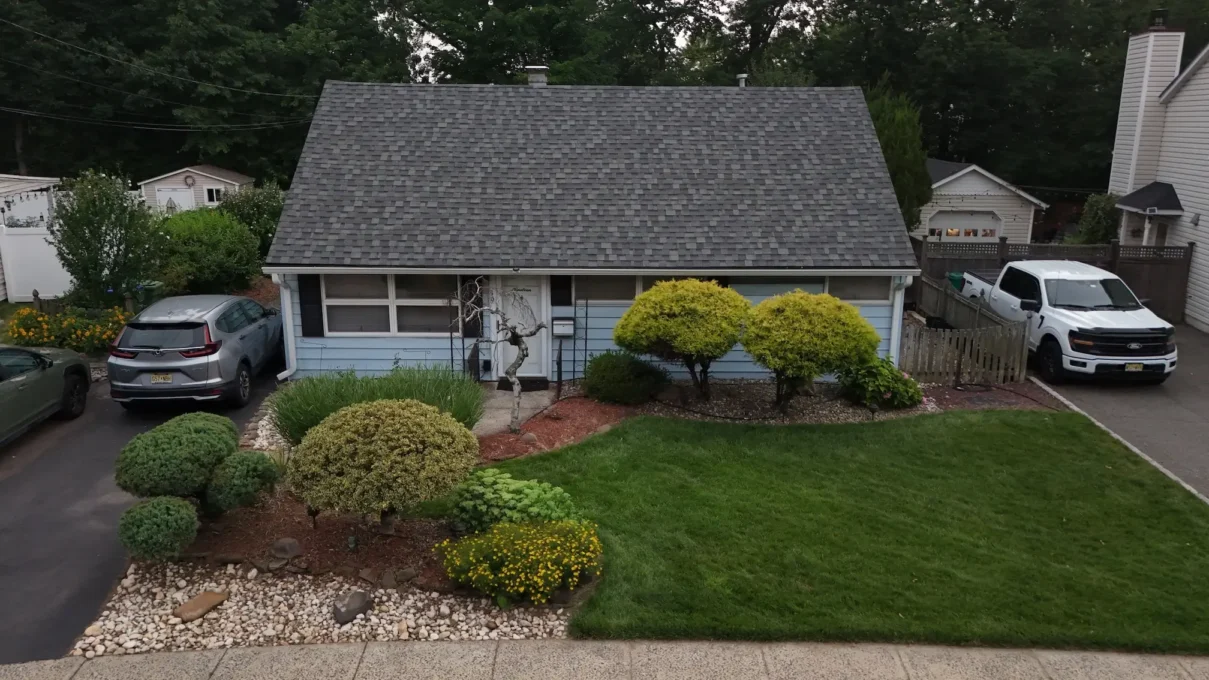 19 Sturgis Road Edison NJ exterior before renovation, Helios Buys NJ property